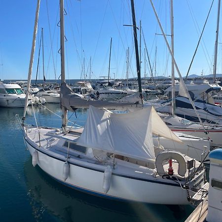 Yacht Studio Galarne Saint-Raphaël Екстериор снимка