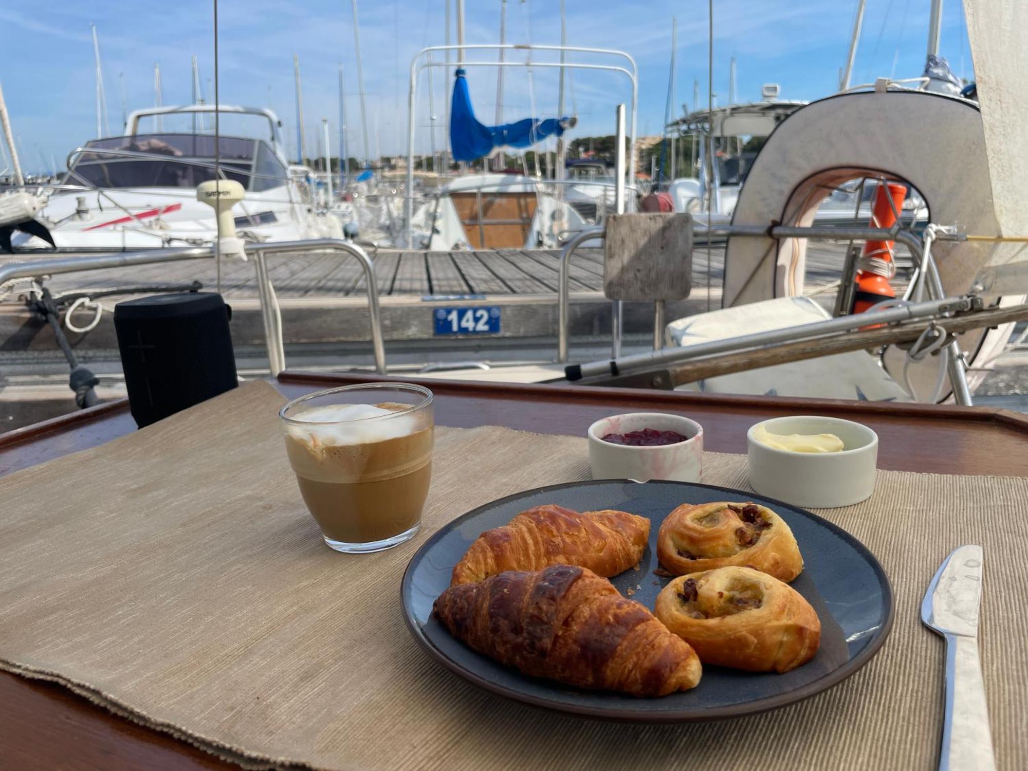 Yacht Studio Galarne Saint-Raphaël Екстериор снимка